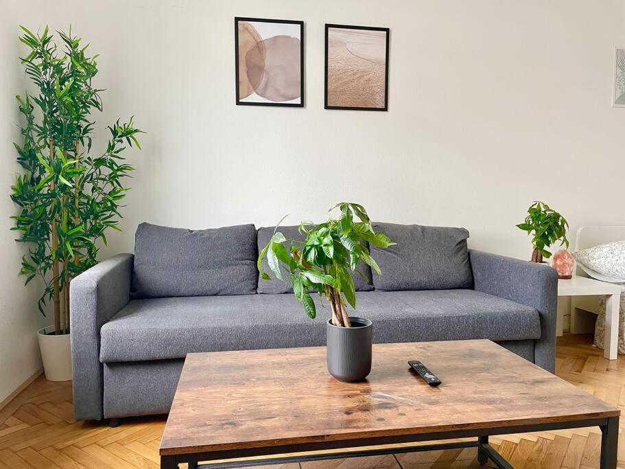 55M2 Stylish Apartment With Netflix - 15 Min To Center Виена Екстериор снимка